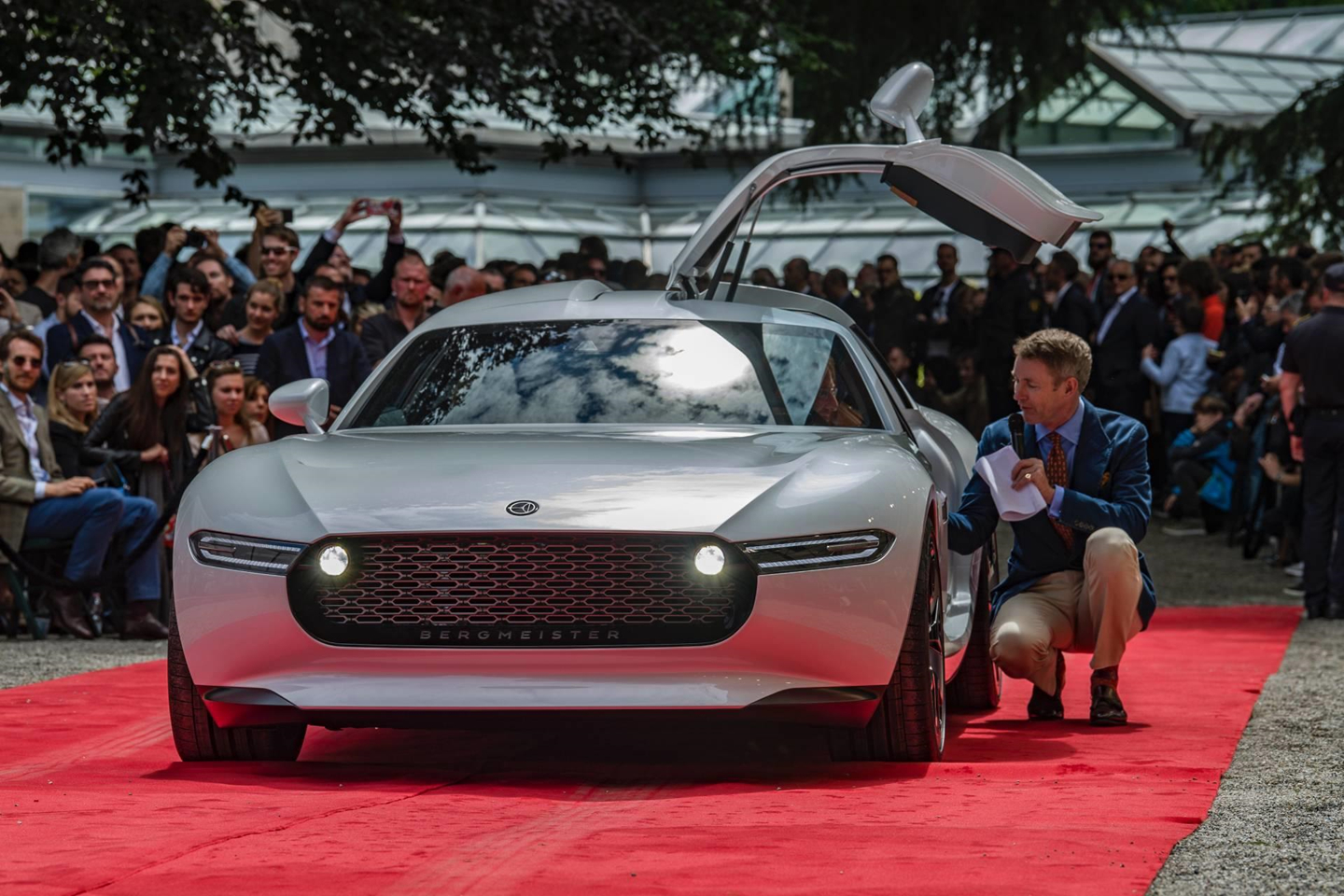 'Ho hang' nha Mercedes-Benz ra mat sieu xe manh 1.200 ma luc hinh anh 8